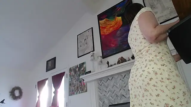 AuroraWillows online show from March 11, 2:51 pm