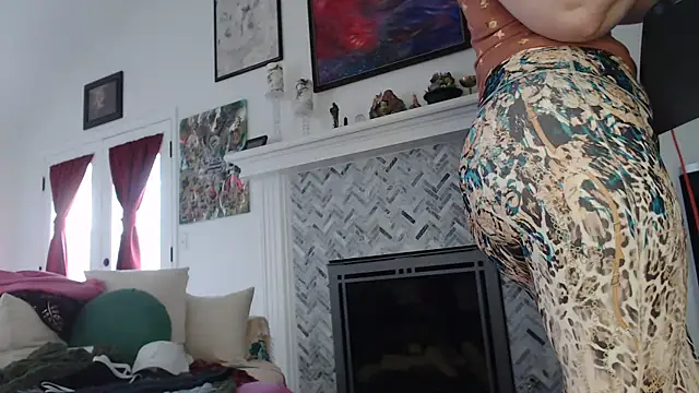 AuroraWillows online show from March 18, 8:48 pm