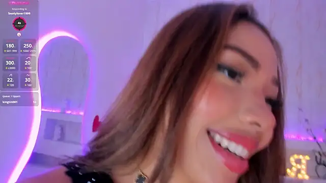 Snapshot of RachelMorgan01 chatting on January 5, 6:02 pm RachelMorgan01 online show from January 5, 6:02 pm