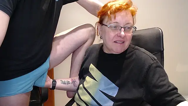 JoannaAndNeighbour online show from January 15, 8:16 pm