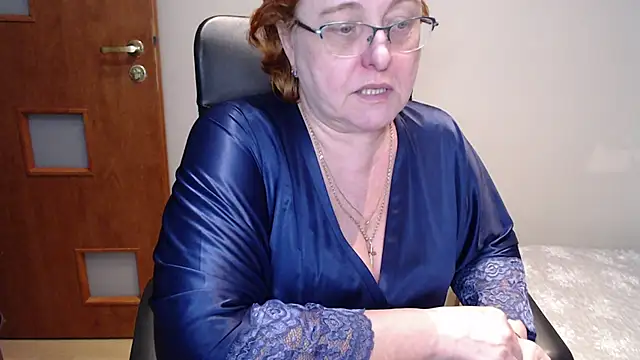 JoannaAndNeighbour online show from March 19, 3:19 pm