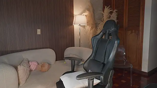 Snapshot of KateOwens chatting on March 20, 10:53 am KateOwens online show from March 20, 10:53 am