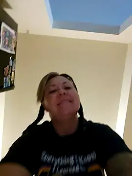 ImpressYouDaily online show from February 21, 3:13 pm