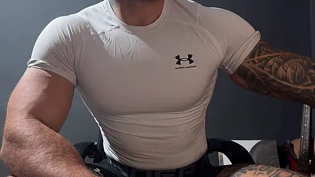 Snapshot of Mr_YourGod chatting on October 25, 7:38 am Mr YourGod online show from October 25, 7:38 am