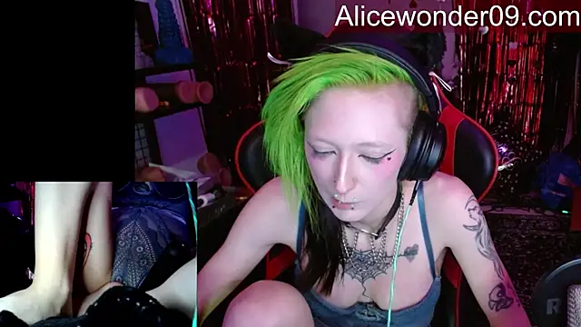 alicewonder09 online show from January 9, 4:48 am