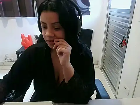 zayrapink online show from February 23, 6:16 pm