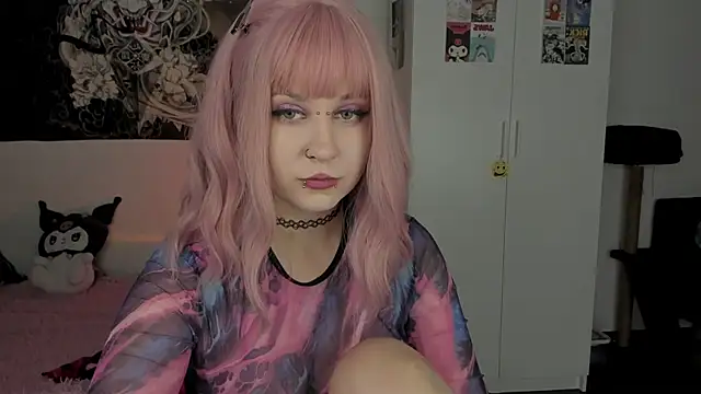 t0riayun0 online show from January 23, 10:22 pm