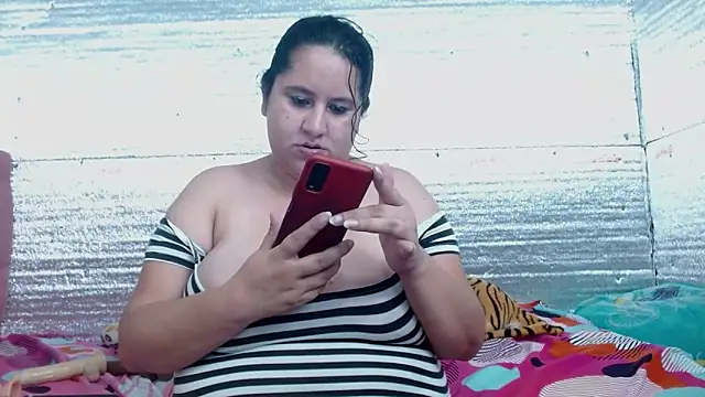 EMILY-NESSA online show from February 24, 10:25 pm