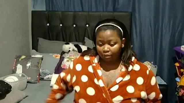 caramelbooty69 online show from October 7, 7:00 pm