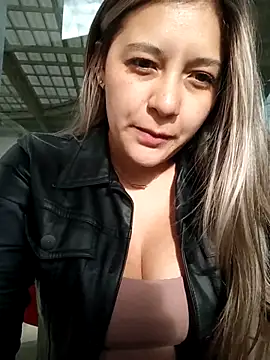 alana 69 online show from April 20, 9:49 pm