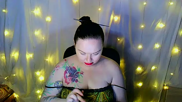 Snapshot of Victoria_Marks chatting on September 27, 1:54 am Victoria Marks online show from September 27, 1:54 am