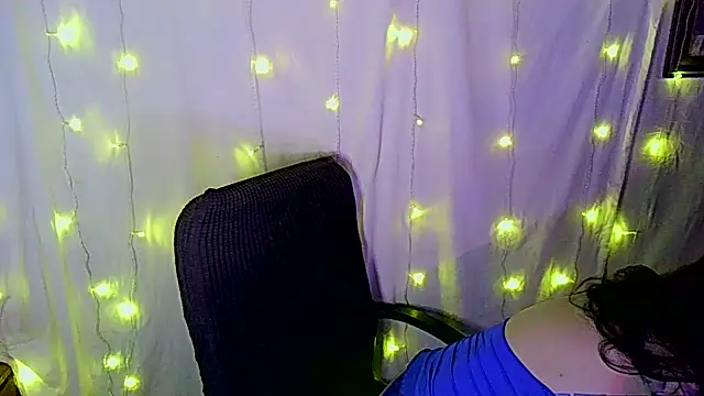 Snapshot of Victoria_Marks chatting on October 19, 3:23 pm Victoria Marks online show from October 19, 3:23 pm