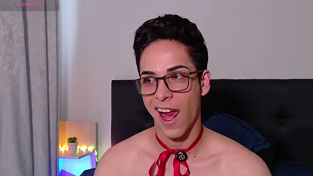 Snapshot of aodaboyyy chatting on February 1, 12:59 pm aodaboyyy online show from February 1, 12:59 pm