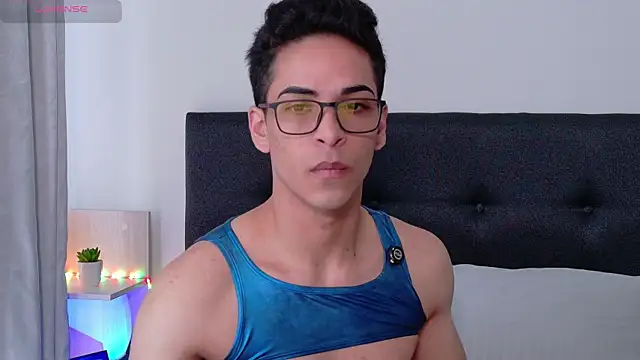 Snapshot of aodaboyyy chatting on February 15, 1:20 pm aodaboyyy online show from February 15, 1:20 pm