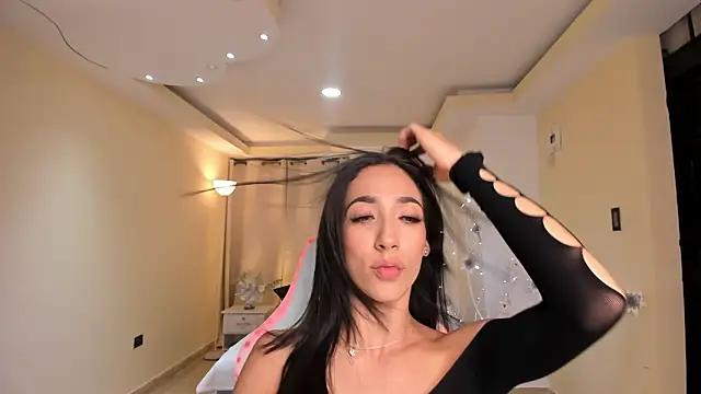 carleee winter online show from December 20, 4:09 am