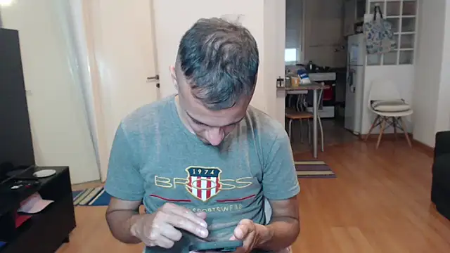 guachin hunk online show from April 4, 6:16 pm