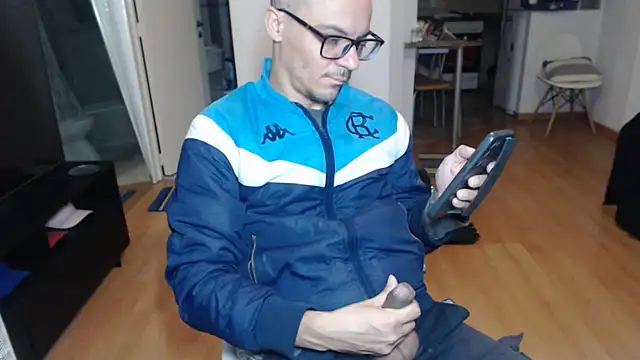 guachin hunk online show from July 19, 11:41 pm