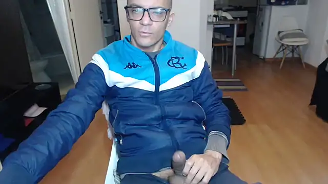 guachin hunk online show from July 20, 10:56 pm