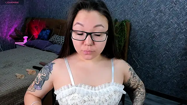 gentle muse online show from March 12, 12:53 am