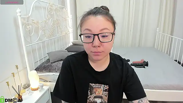 gentle muse online show from April 16, 11:07 pm