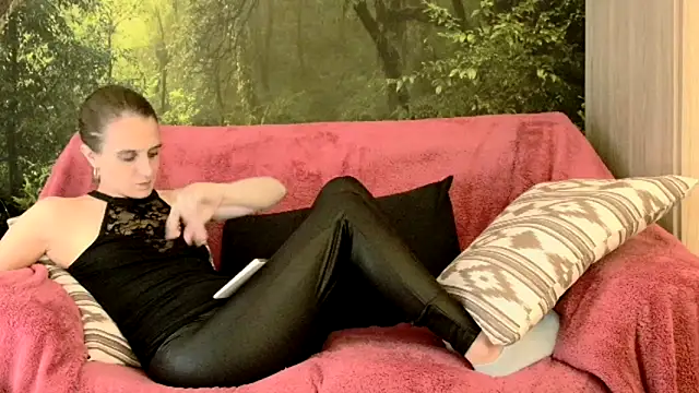 LadyChantale online show from February 17, 7:53 pm