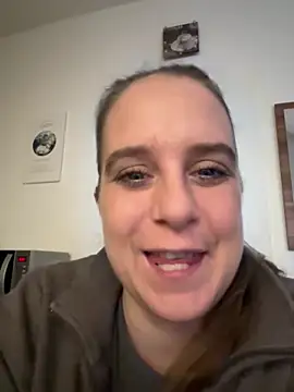 LadyChantale online show from April 9, 5:40 am