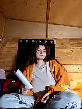 Snowbunnycake 131 online show from December 3, 3:52 am