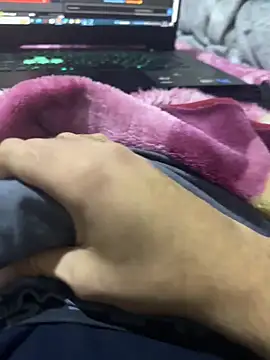 Snapshot of bigdiiiickkk chatting on March 3, 1:34 am bigdiiiickkk online show from March 3, 1:34 am