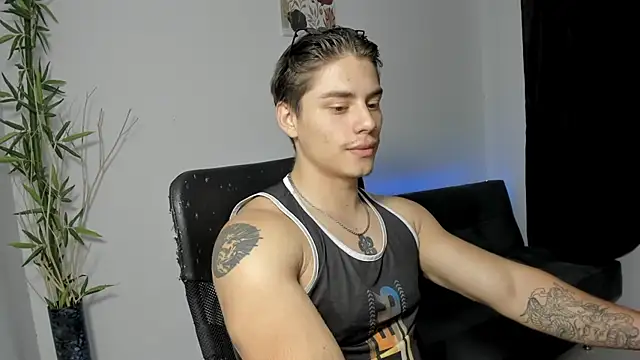 Giordano Russo online show from December 19, 3:29 am