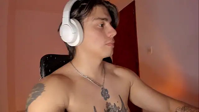 Giordano Russo online show from December 20, 8:27 pm