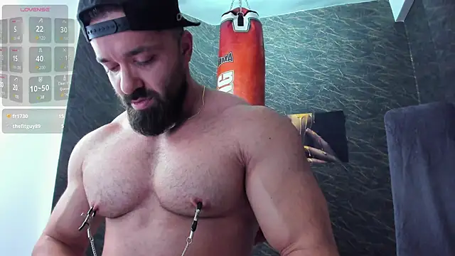 alexhunk09 online show from December 6, 1:51 am