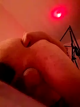 Snapshot of Manulingus chatting on September 22, 10:45 pm Manulingus online show from September 22, 10:45 pm