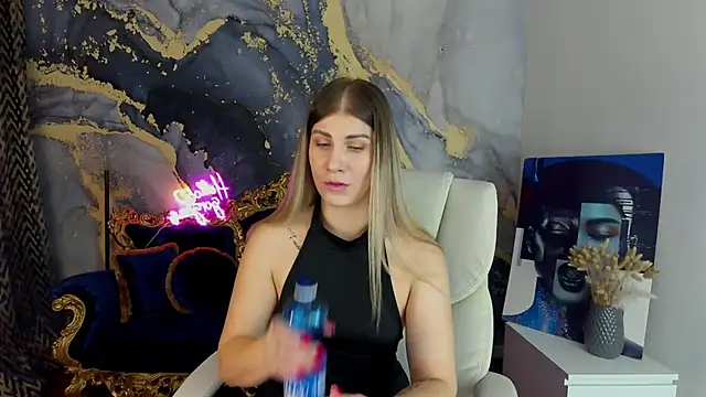 CassandraGood online show from March 16, 9:49 am