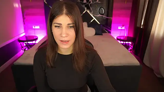 CassandraGood online show from November 14, 7:29 am