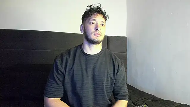 Snapshot of alejandro__2 chatting on November 13, 5:12 pm alejandro 2 online show from November 13, 5:12 pm