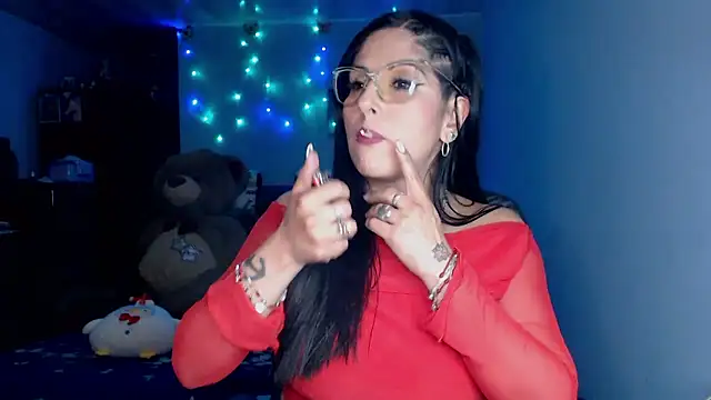 Snapshot of sahtlove1 chatting on January 9, 11:28 pm sahtlove1 online show from January 9, 11:28 pm