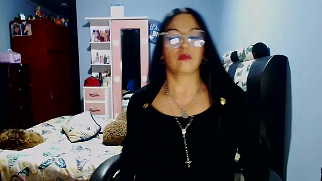 Snapshot of sahtlove1 chatting on February 7, 12:36 am sahtlove1 online show from February 7, 12:36 am