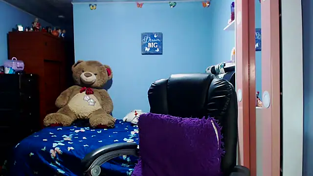 Snapshot of sahtlove1 chatting on February 14, 2:19 am sahtlove1 online show from February 14, 2:19 am