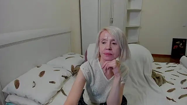 Snapshot of aminalive chatting on October 21, 9:04 pm aminalive online show from October 21, 9:04 pm