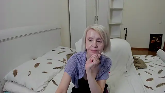 Snapshot of aminalive chatting on November 4, 8:41 pm aminalive online show from November 4, 8:41 pm