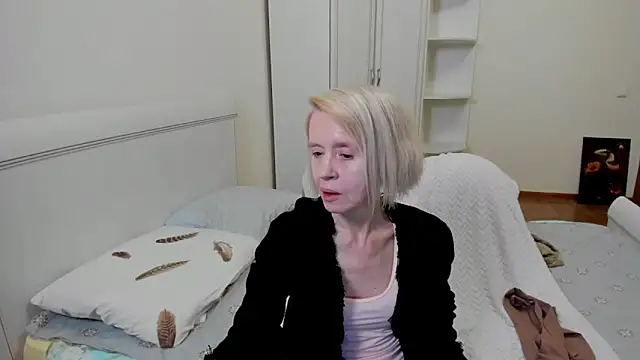 Snapshot of aminalive chatting on November 30, 6:12 pm aminalive online show from November 30, 6:12 pm