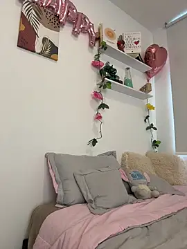 oriana zoeee online show from November 7, 9:59 pm