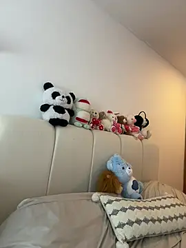 oriana zoeee online show from February 15, 4:09 am