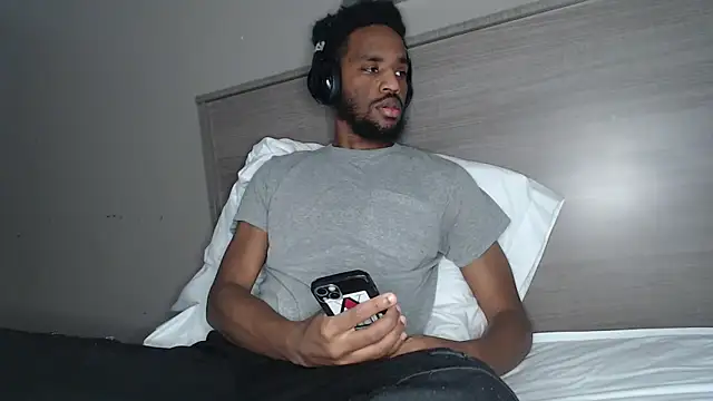 Snapshot of ChrisVacher chatting on February 19, 5:38 pm ChrisVacher online show from February 19, 5:38 pm