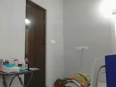 Snapshot of valyriansteel2 chatting on February 25, 6:23 am valyriansteel2 online show from February 25, 6:23 am