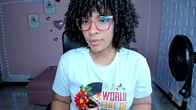 DannaBerry online show from March 22, 2:36 pm