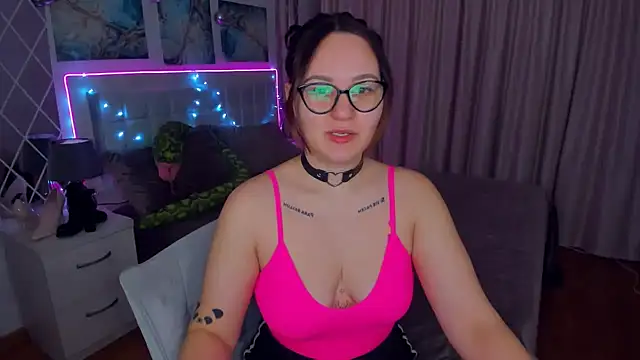 EsterLogan online show from December 31, 5:44 am