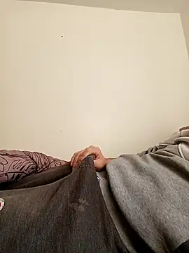 ScalicHat69 online show from April 7, 9:10 am