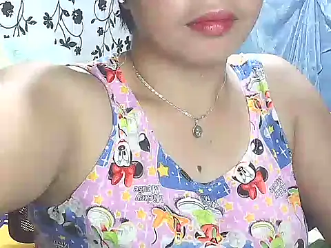 Snapshot of lovely_samxxx24 chatting on December 13, 4:11 am lovely samxxx24 online show from December 13, 4:11 am