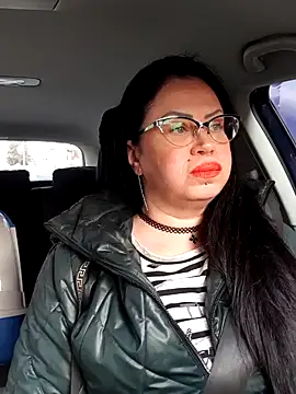 x  KHALEESI  x online show from February 7, 11:12 am